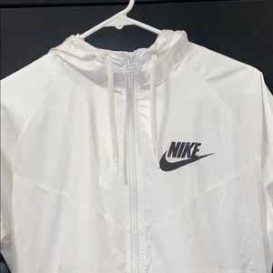 EUC Nike Windbreaker